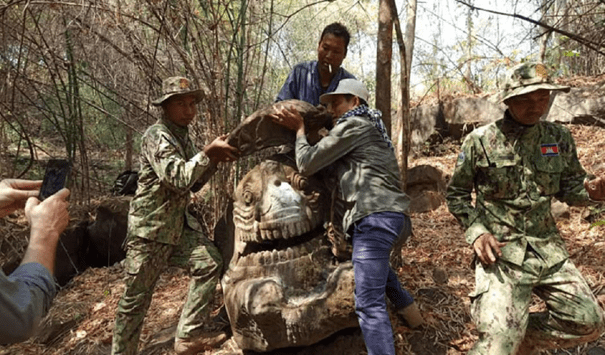 Estátua nunca antes vista é encontrada no&nbsp;Camboja