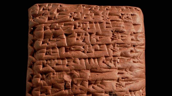 Inteligência artificial está traduzindo as antigas tabuletas&nbsp;cuneiformes